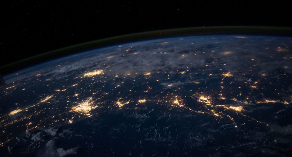 Lumières des villes visible depuis l'espace.